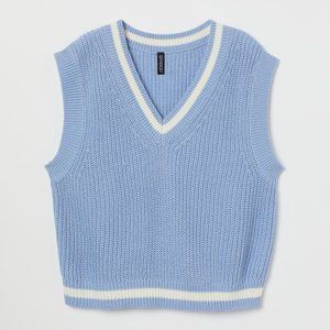 NWT HM Sleeveless V-neck Light Blue Ribbed Sweater Vest
